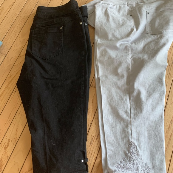 Northern Reflections size 16 pull on capris black grey light blue - Picture 3 of 4